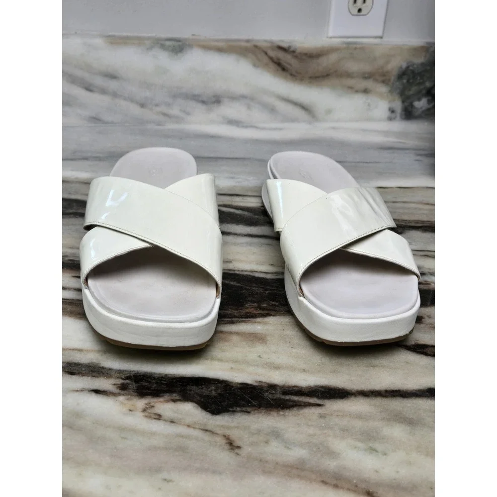 UGG Emily white leather criss cross‎ platform slide sandals 10 Beach Minimalist